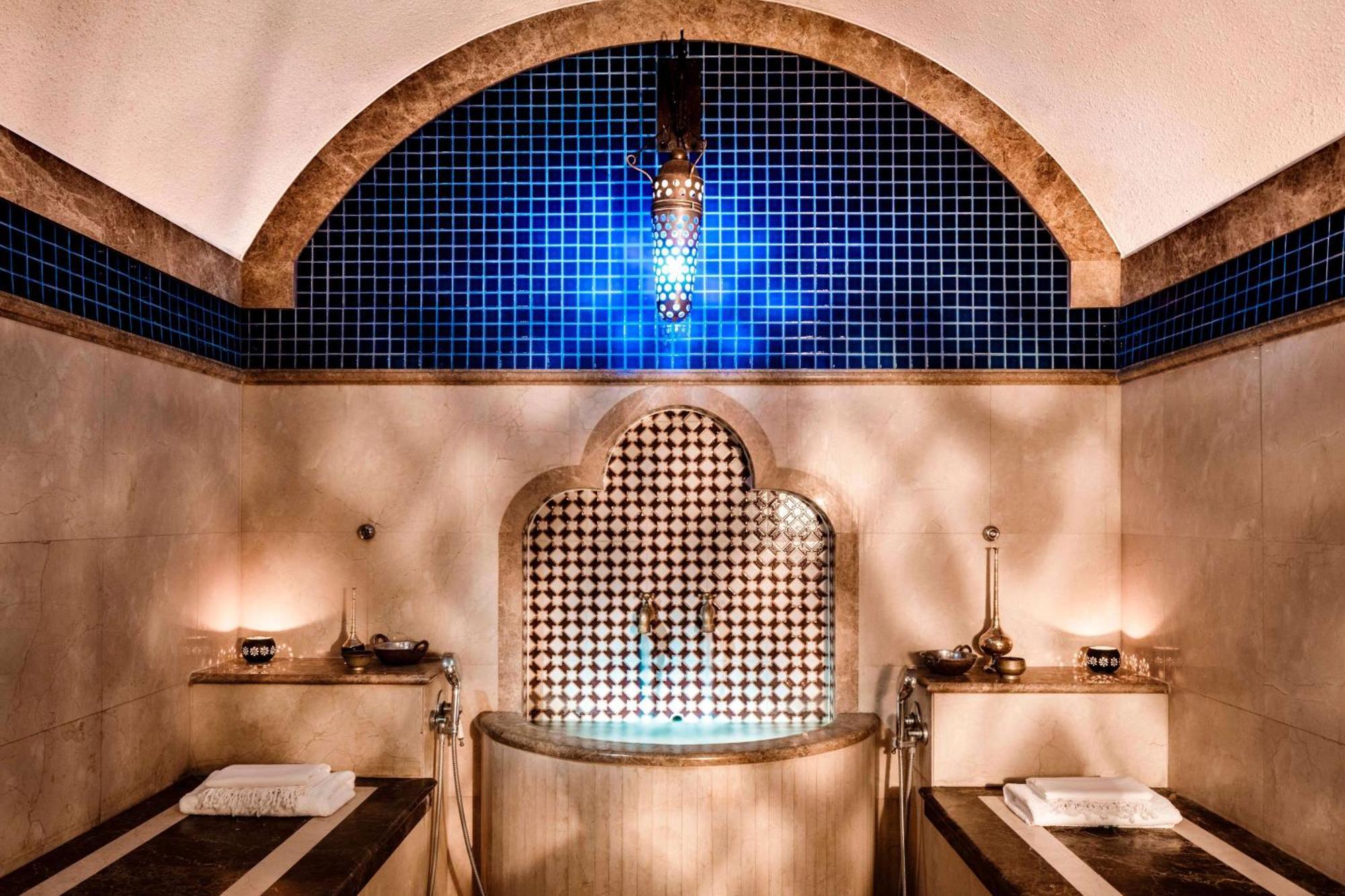 원&원 로열 미라지 리조트 두바이 앳 주메이라 비치 외부 사진 A hammam in Marrakech, Morocco